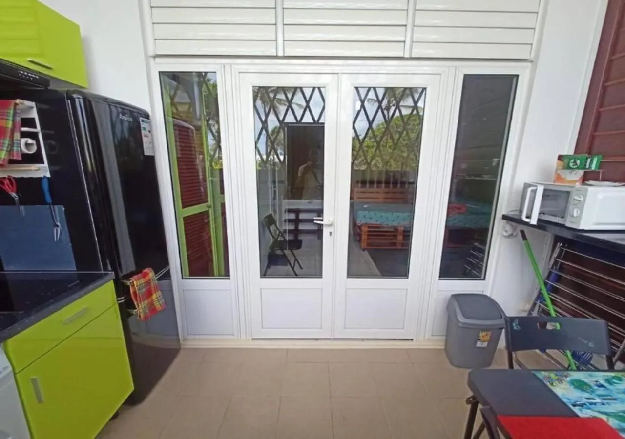 Super Studio En Residence Face A La Plage Le Moule
